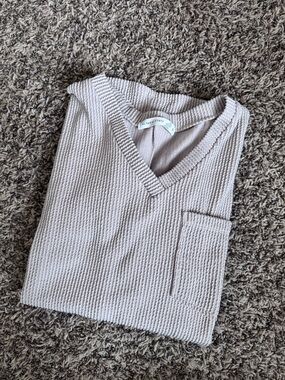 Altar'd State V-Neck Oversized Cream Top